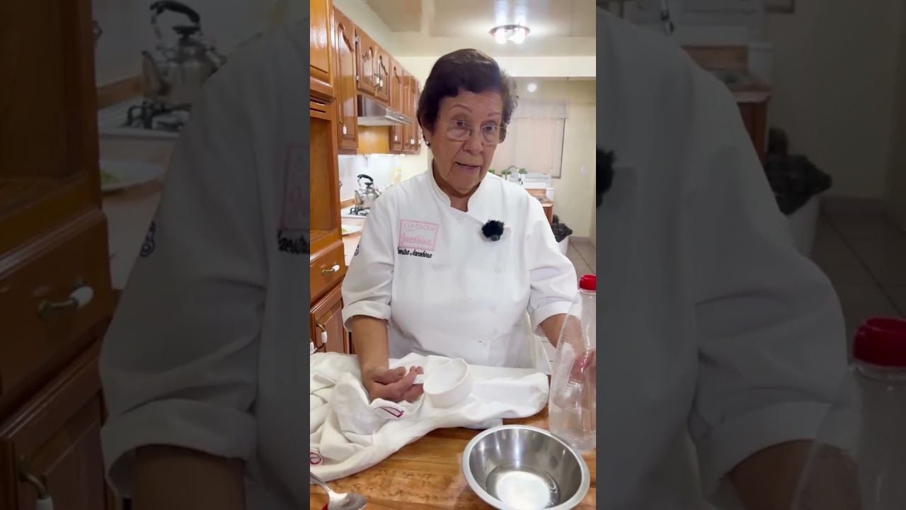 como quitar mancha amarilla de agua oxigenada en ropa blanca