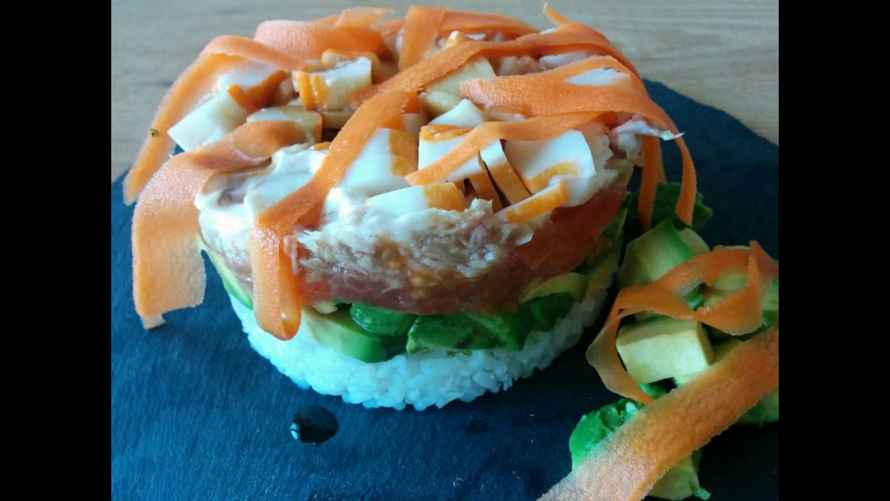 ensalada de arroz con aguacate y atún