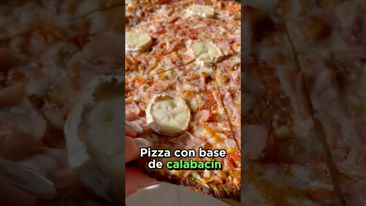 pizza con base de calabacín y atún