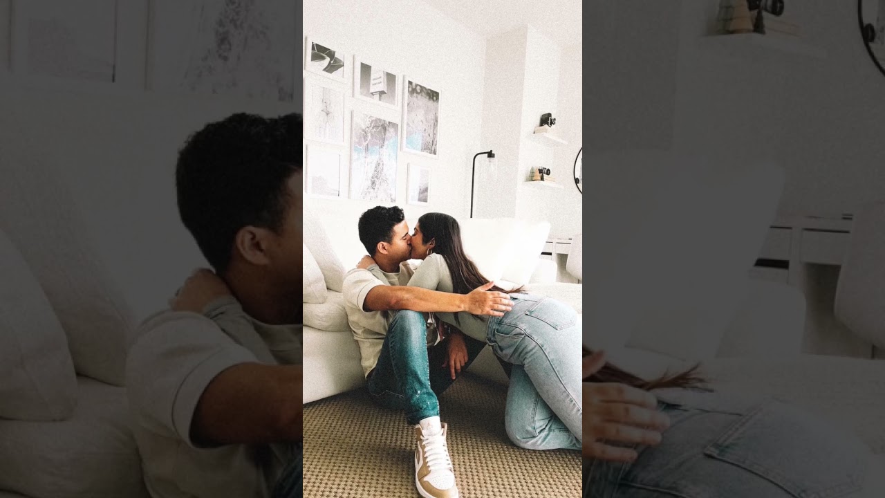 parejas de esposos haciendo el amor