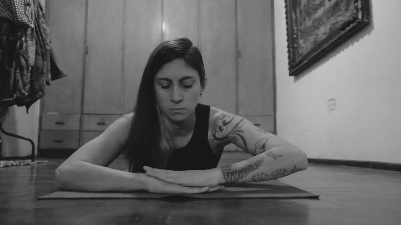 postura del cocodrilo paso a paso